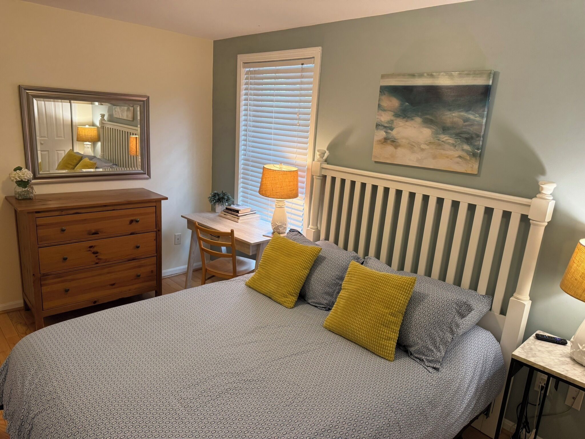2 bedrooms, iron/ironing board, travel crib, free WiFi