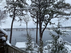 Property grounds - Gorgeous Waterfront Condo with Lake Access & Views (Tilton)