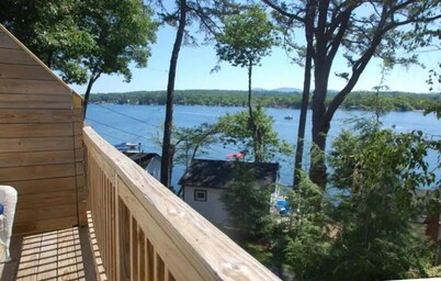 Gorgeous Waterfront Condo with Lake Access & Views
