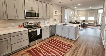 DT Southside Chattanooga-Rooftop/whole home