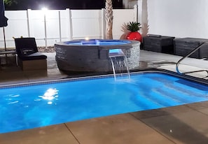 Piscine extérieure, piscine chauffée