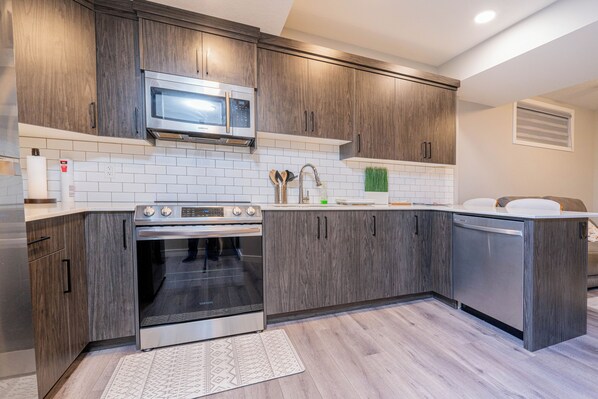 Fridge, microwave, oven, dishwasher