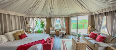 1 bedroom, desk, free WiFi, bed sheets