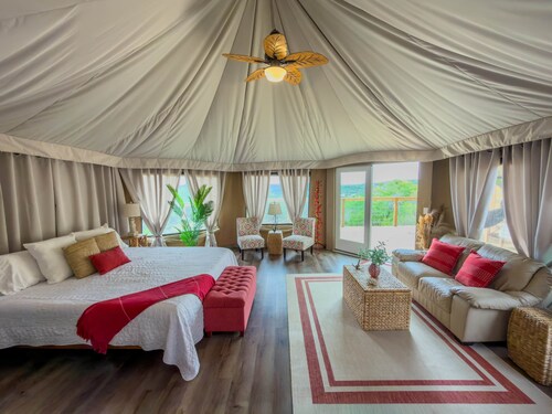 Luxury Suite 2 - Safari Tent - Outdoor Soaking Tub