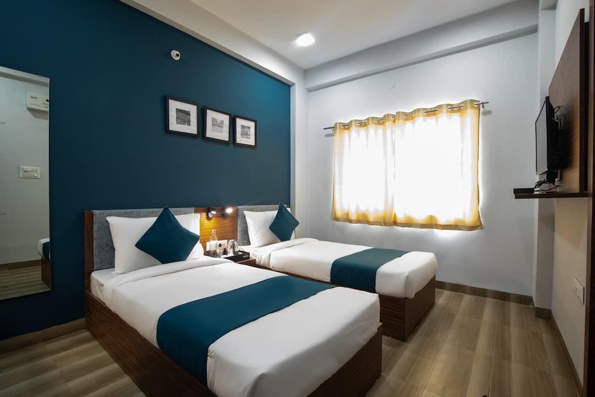 Quarto casal ou duplo luxo | Individualmente mobiliados, escrivaninha, cortinas blackout