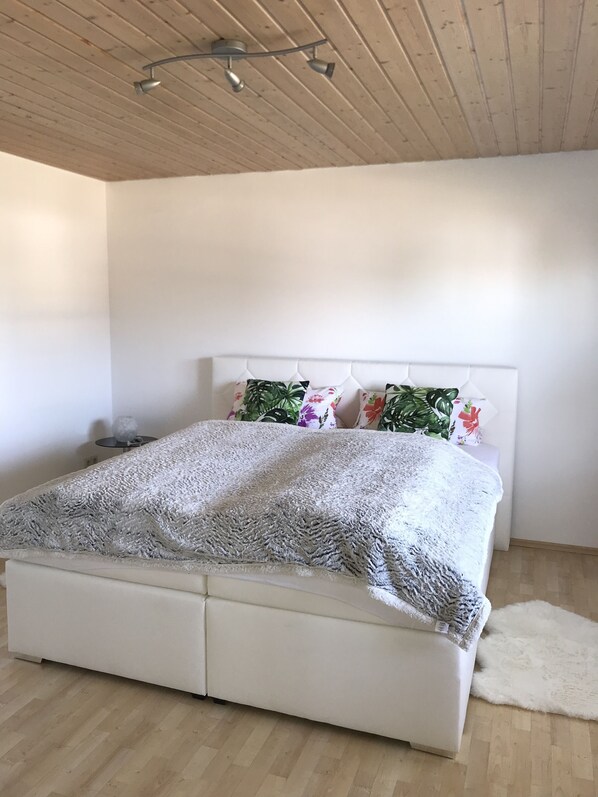 1 Schlafzimmer, kostenloses WLAN, Bettwäsche