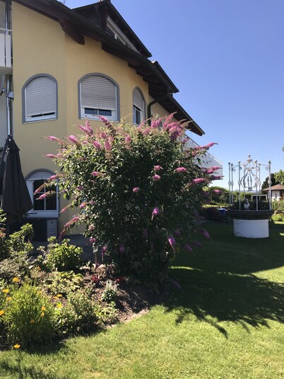 Vacation apartment near the lake