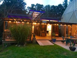 Outdoor dining - The Artful Dome Mtn Retreat in the Smokies with fire pit & stream (Waynesville)