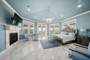 4 camere, una scrivania, ferro/asse da stiro, Wi-Fi gratuito