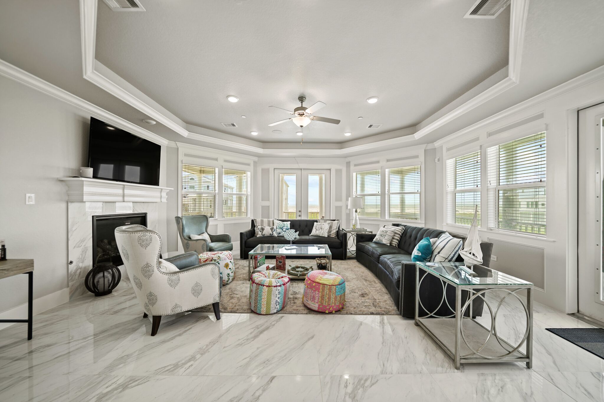 Smart TV, fireplace, books