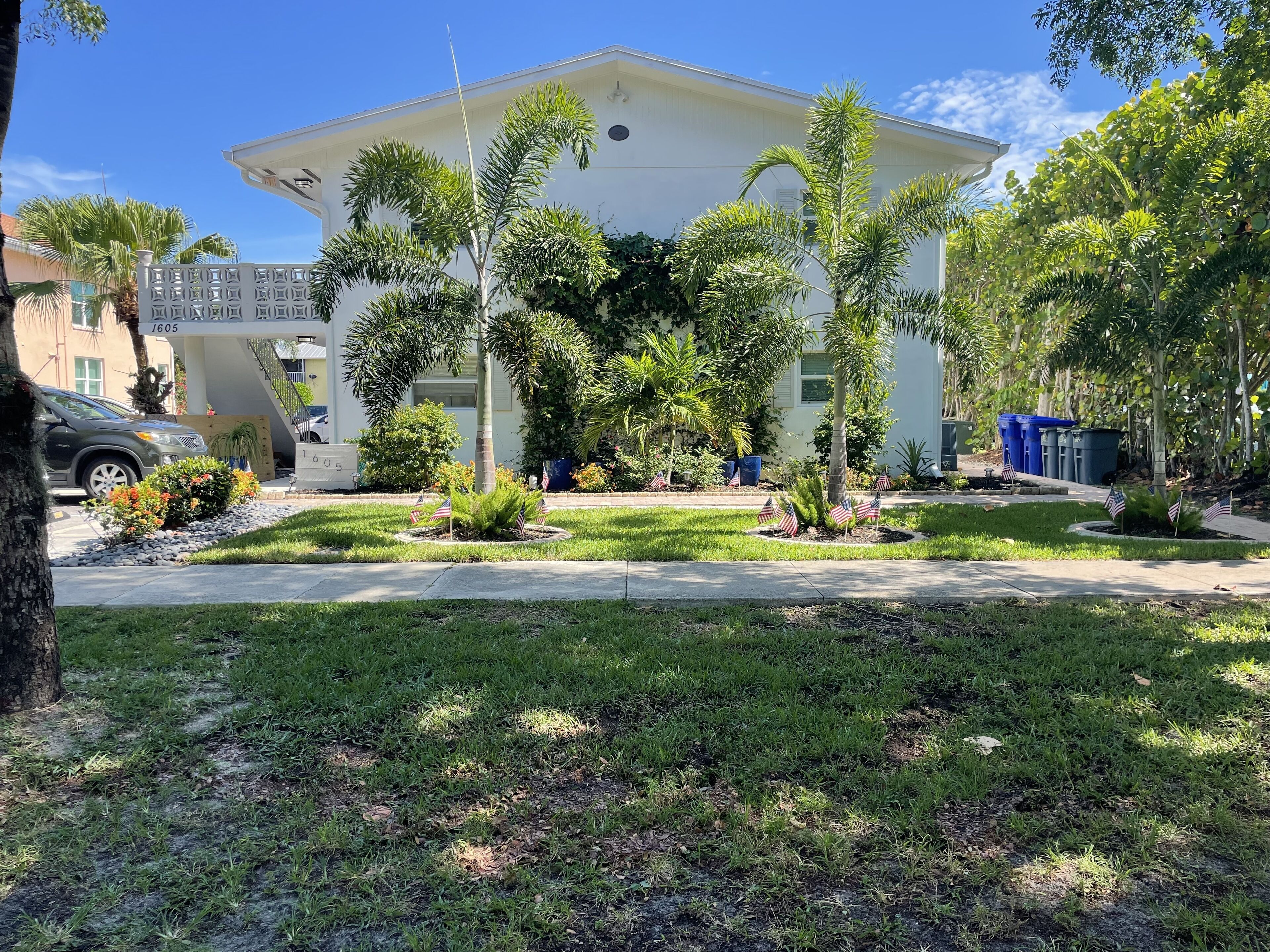 Royal Harbor (34102) mins to 5th Ave shopping & fine restaurants - 1st Fl #2