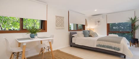 1 chambre, fer et planche à repasser, Wi-Fi gratuit, draps fournis
