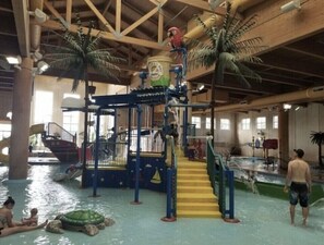 Children's area - Luxurious Lakefront BB Corner Condo.
Panoramic lake views & 6 waterpark passes. (Arnolds Park)