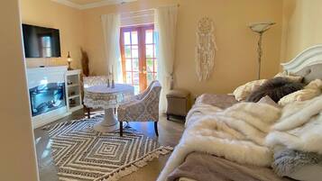 智能電視、壁爐、打印機