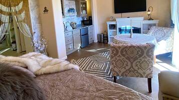 1 間睡房、書桌、熨斗/熨衫板、免費 Wi-Fi