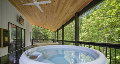 Hygge Hill – Secluded Scandinavian Modern Cabin with Hot Tub & Firepit