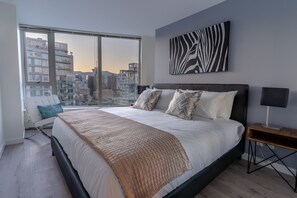 4 bedrooms, travel crib, free WiFi, bed sheets