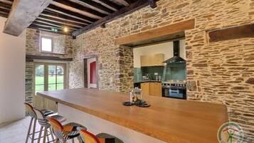 Refrigerador, microondas, parrilla de estufa y lavavajillas