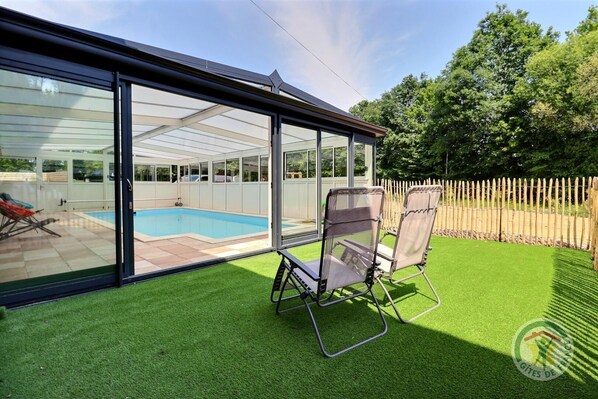 Indoor pool, a heated pool - Ker Léon - IFFENDIC - Gîte (IFFENDIC)