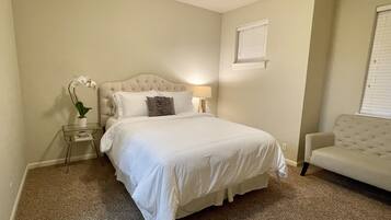 2 bedrooms, desk, iron/ironing board, free WiFi