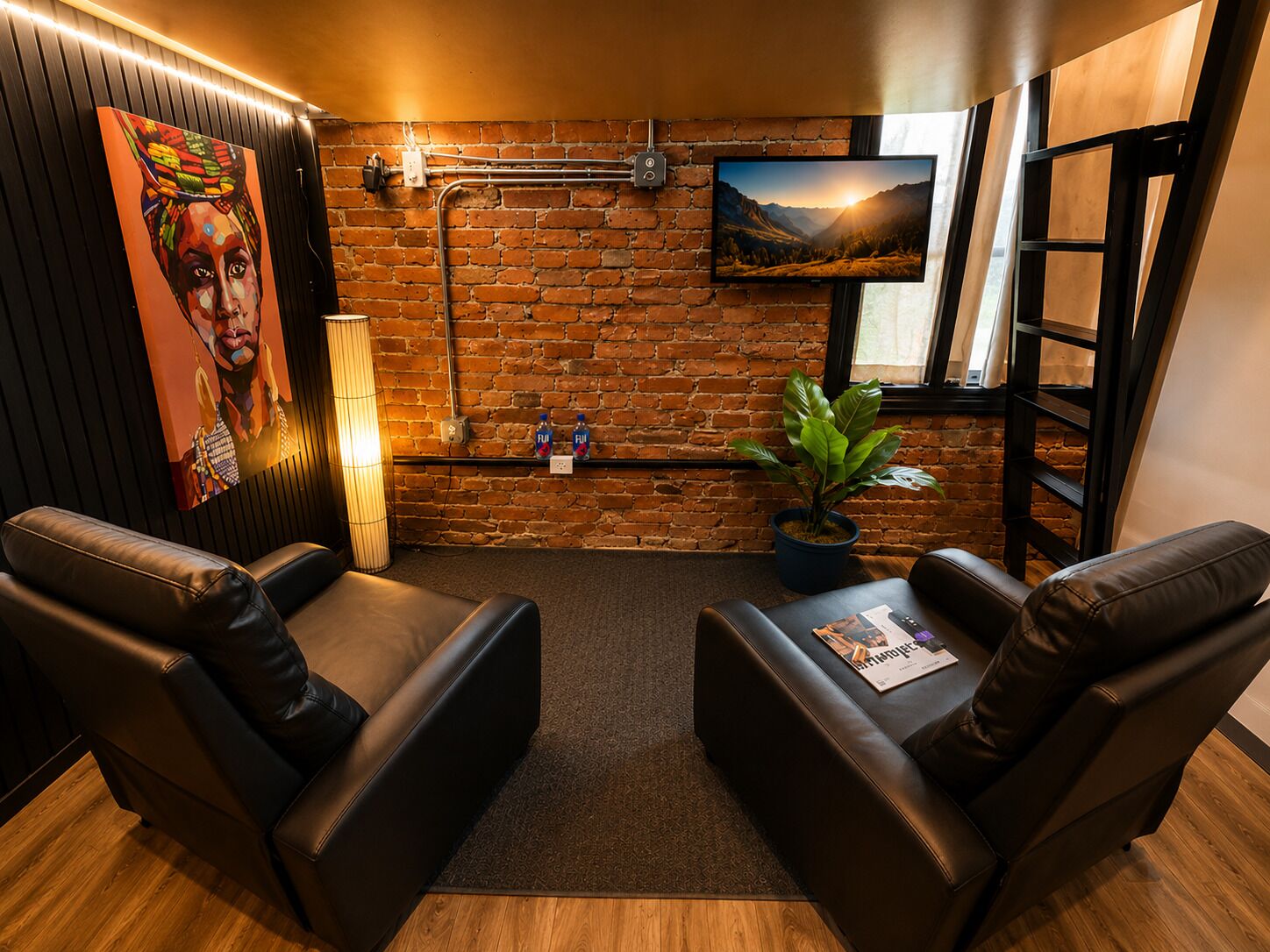 Executive Suite | WiFi (free), bed sheets