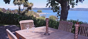 Moeroa - Wharewaka Holiday Home