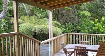 Tiromoana - Mathesons Bay Holiday Home