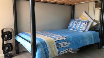 2 bedrooms, bed sheets