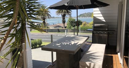 Beach Pod Studio - Tairua Bach