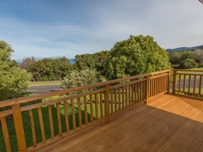 Property grounds - Omori Lake Escape - Holiday Home (Omori)