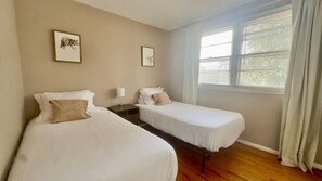 4 chambres, bureau, fer et planche Ă repasser, Wi-Fi gratuit