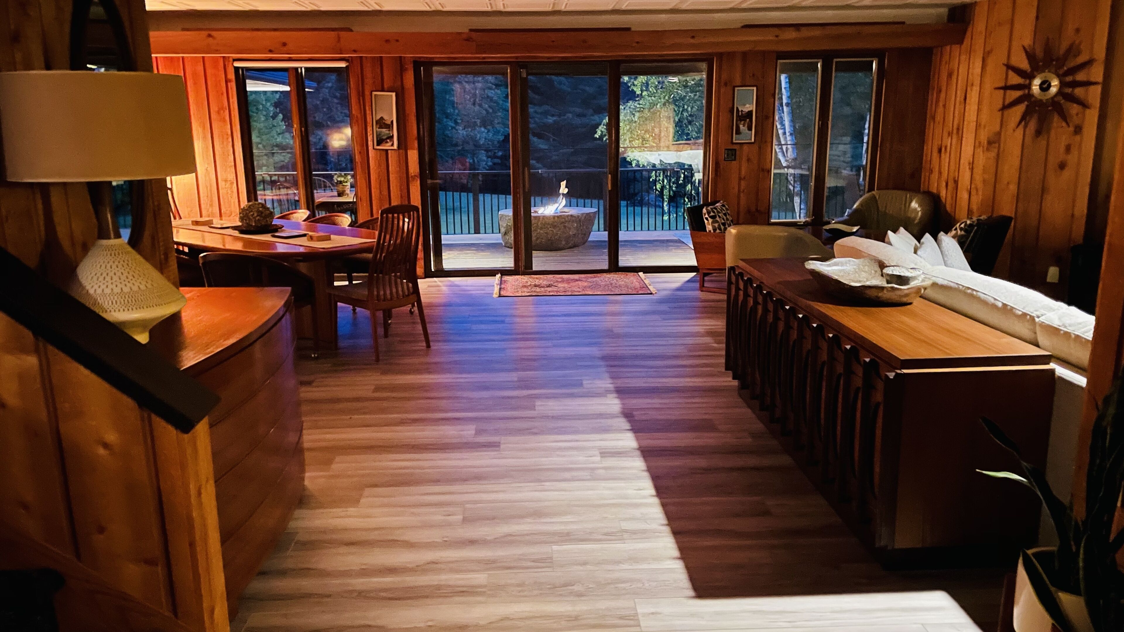 Large 6 bedroom Villa Near The Wisconsin Dells, Devils Lake, Cascade And More