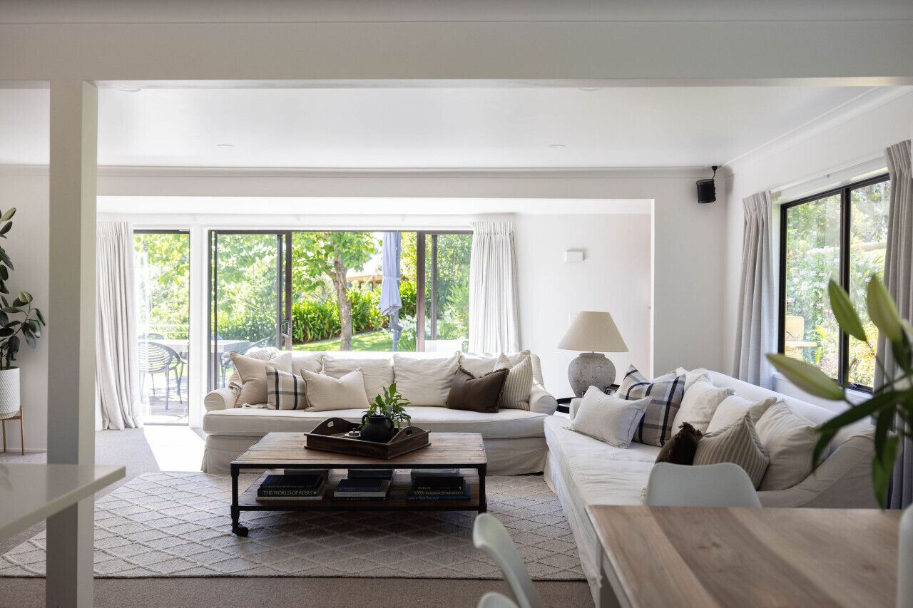 Smart TV, fireplace, video games, books