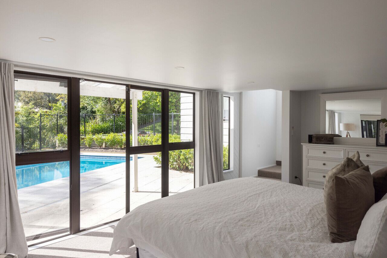 4 bedrooms, desk, iron/ironing board, free WiFi