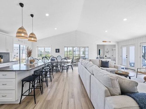 Silver Strand, Pool, Dock w/ Kayaks, Sunset Views