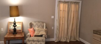 Near beach, restaurants and casinos…3 br 2 bath FP,Gourmet kitchen…