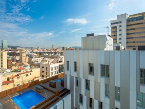 Room - UD Rambla Suites Pool 24 1BR (Barcelona)