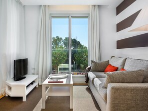 Apartment | 1 bedroom, Internet - UD Rambla Suites Pool 22 1BR (Barcelona)