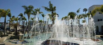 Mile to Ocean! Fully Fenced Private SoCal Cottage