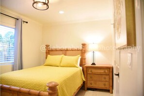 2 bedrooms, desk, iron/ironing board, travel crib