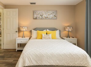 2 bedrooms, desk, iron/ironing board, free WiFi