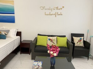 1 bedroom, WiFi - Cozy Studio in  Venetian Site #12 (Providenciales)