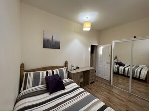Apartment | 2 bedrooms, iron/ironing board, free WiFi, bed sheets - Aberdeen Stay Central 2-bedrooms Apt-no Party (Aberdeen)