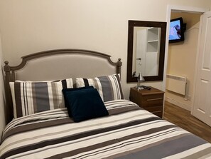 Apartment | 2 bedrooms, iron/ironing board, free WiFi, bed sheets