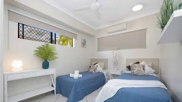 3 bedrooms, iron/ironing board, free WiFi, bed sheets