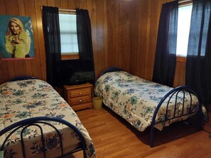 2 bedrooms, free WiFi, bed sheets