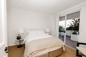 3 bedrooms, WiFi - Stunning 3b penthouse (Neutral Bay)