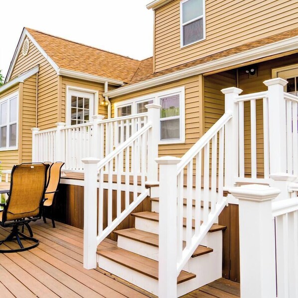 Exterior - Winner's Getaway - 2mi to Mohegan Sun (Norwich)