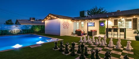屋外プール、温水プール