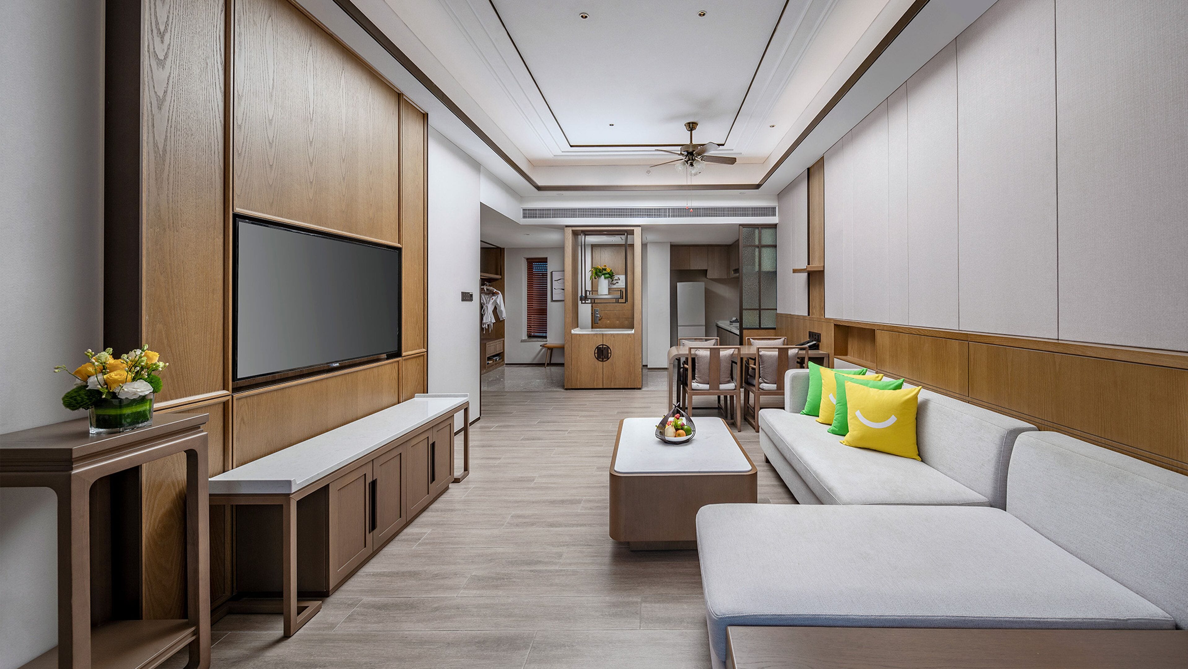 1 bedroom, in-room safe, desk, blackout curtains